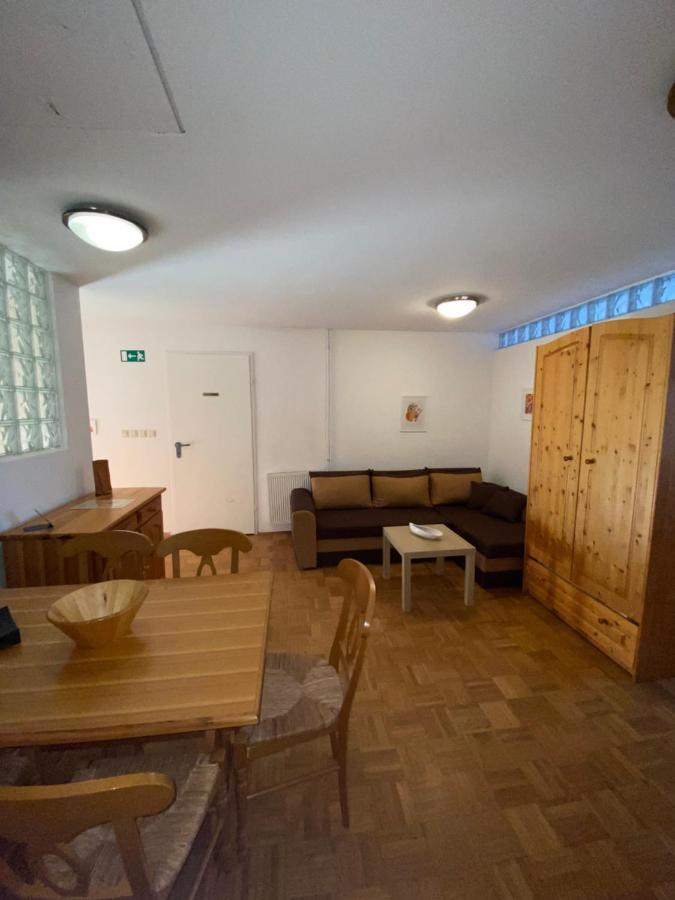 Guesthouse Pri Cebelici Lukovica pri Domžalah Eksteriør billede