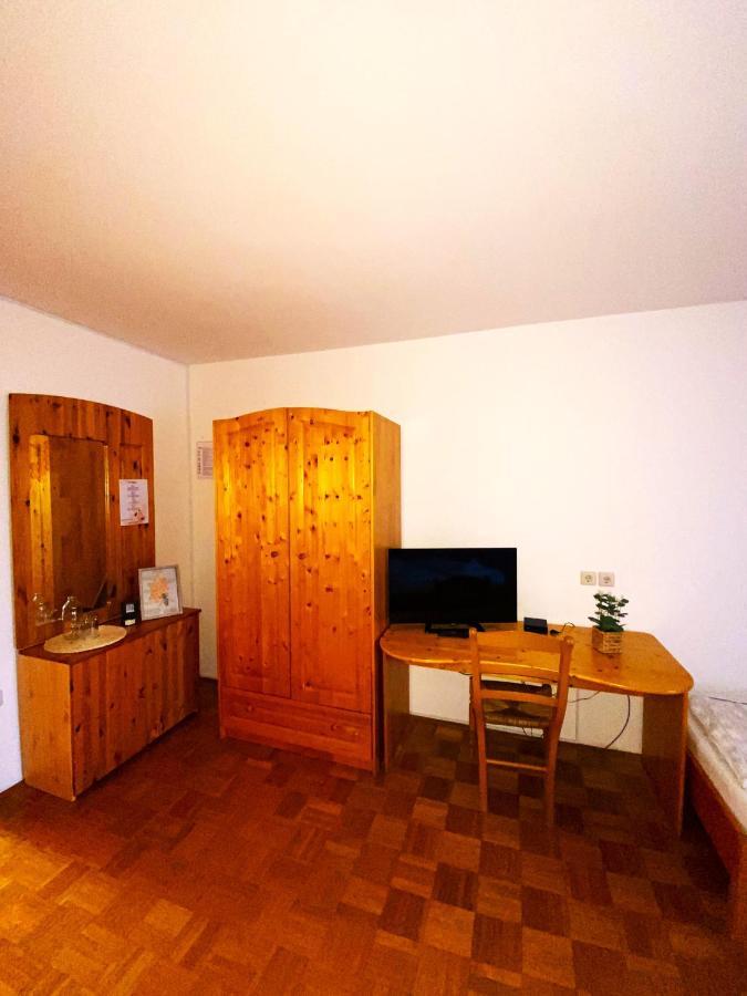 Guesthouse Pri Cebelici Lukovica pri Domžalah Eksteriør billede