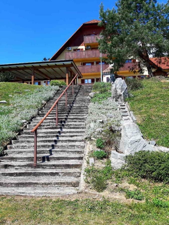 Guesthouse Pri Cebelici Lukovica pri Domžalah Eksteriør billede