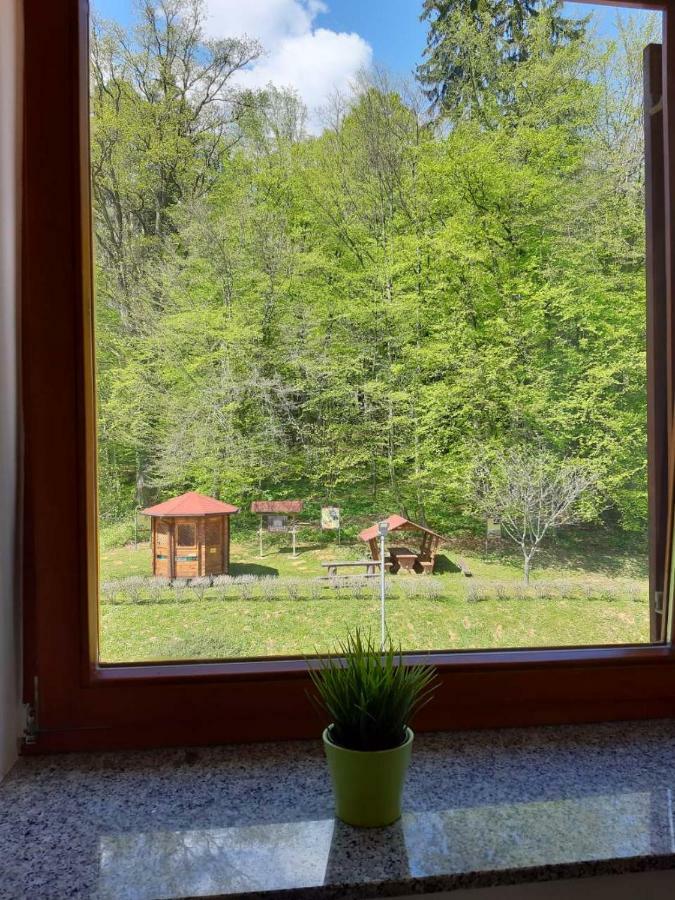 Guesthouse Pri Cebelici Lukovica pri Domžalah Eksteriør billede