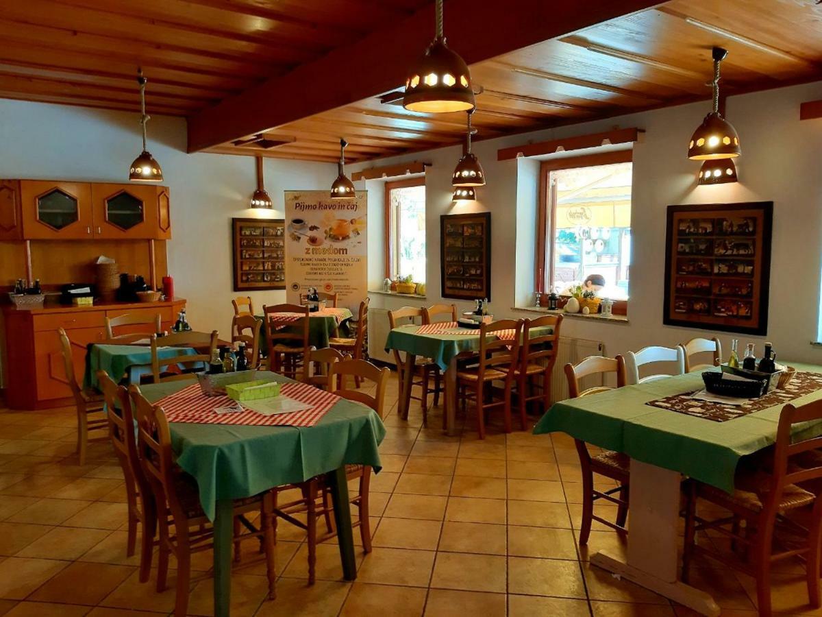 Guesthouse Pri Cebelici Lukovica pri Domžalah Eksteriør billede