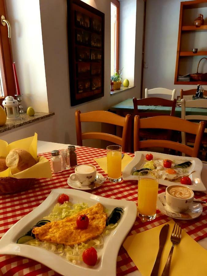 Guesthouse Pri Cebelici Lukovica pri Domžalah Eksteriør billede